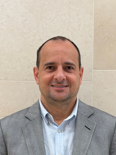 Dr. Gustavo Di Fiore dos Santos